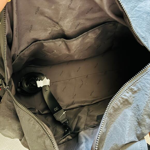 NEW PAJAR CANADA Black Nylon Ripstop Parachute Duffle Travel Bag Weekender Gym - Picture 3 of 15